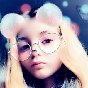 Meet your Posher, Ambyr